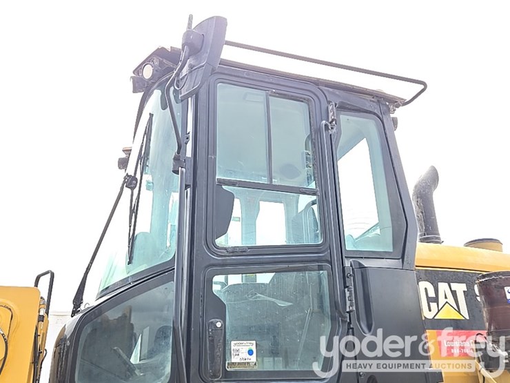 2018-caterpillar-926m-image-35
