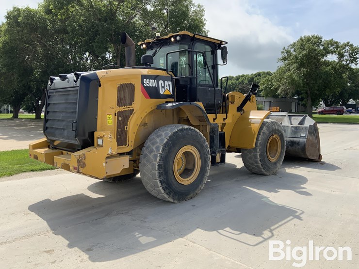 2017-caterpillar-950m-image-5