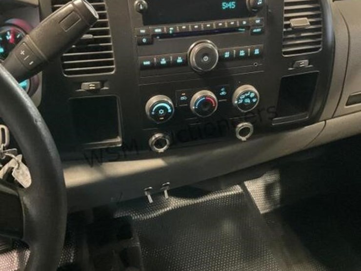 2009-chevrolet-silverado-3500hd-image-18