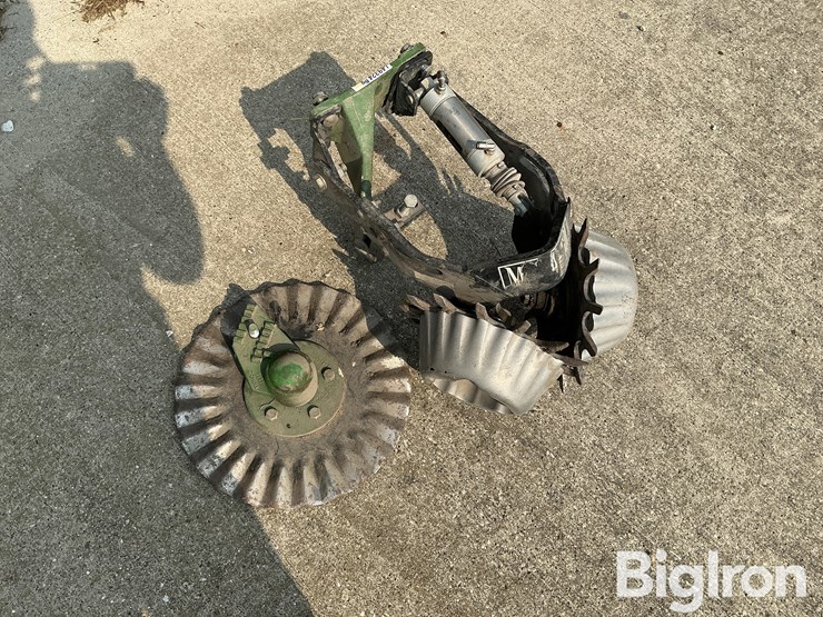 john-deere-12-image-10