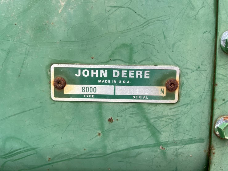 john-deere-8300-image-17
