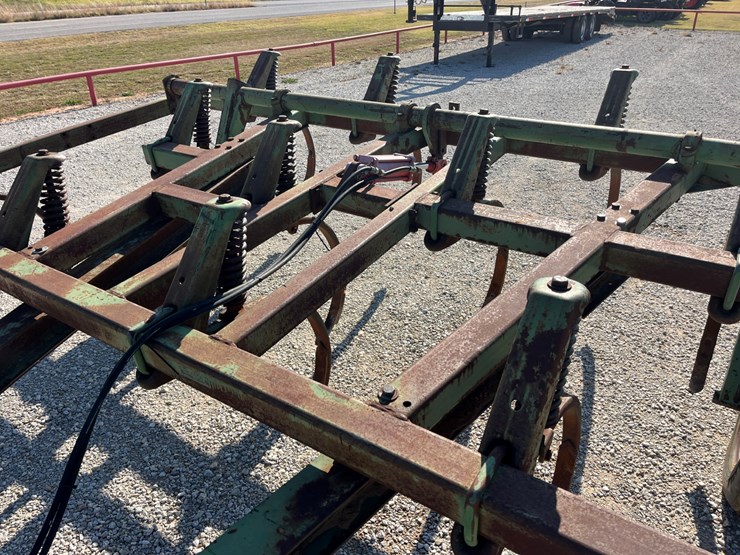 john-deere-1610-image-2