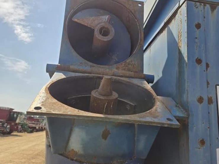 kinze-600-image-9