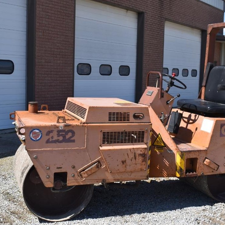 CASE W252