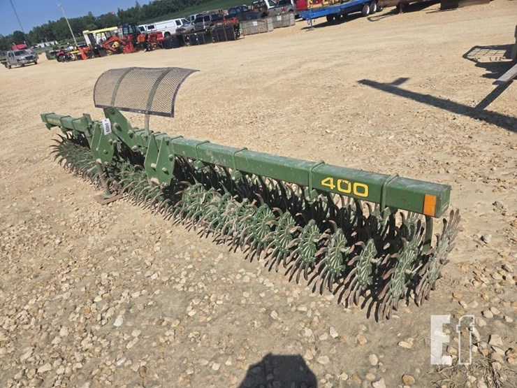 john-deere-400-image-4