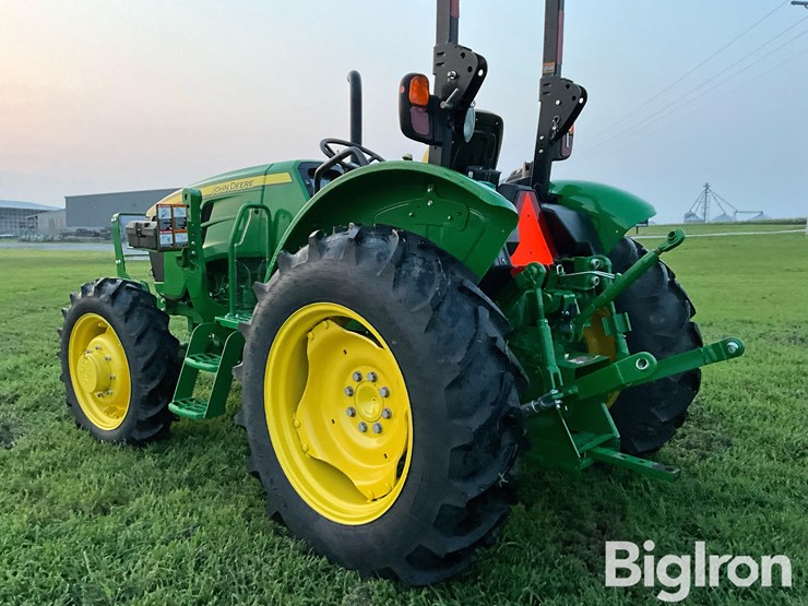 2022-john-deere-5045e-image-7