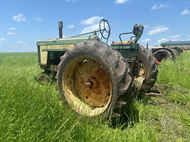 john-deere-720-image-3