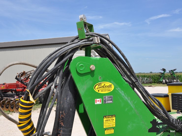 2010-john-deere-1770nt-image-12