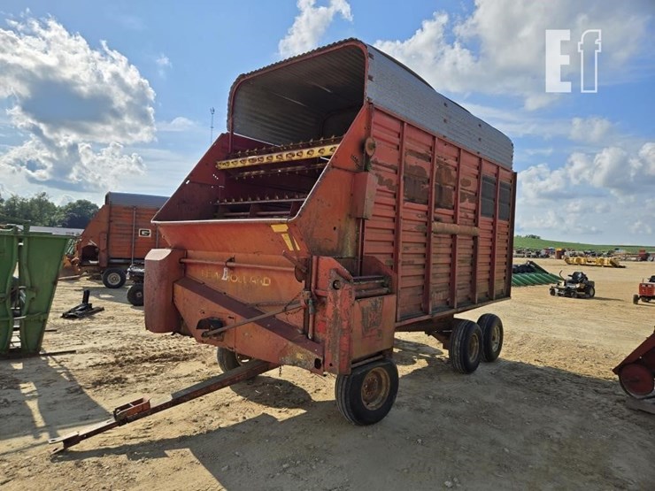 new-holland-8-image-5