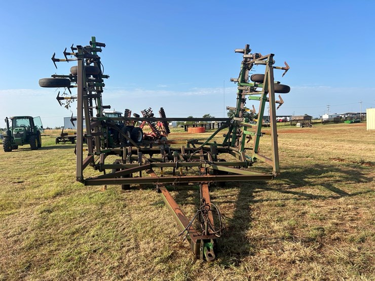 john-deere-1610-image-2