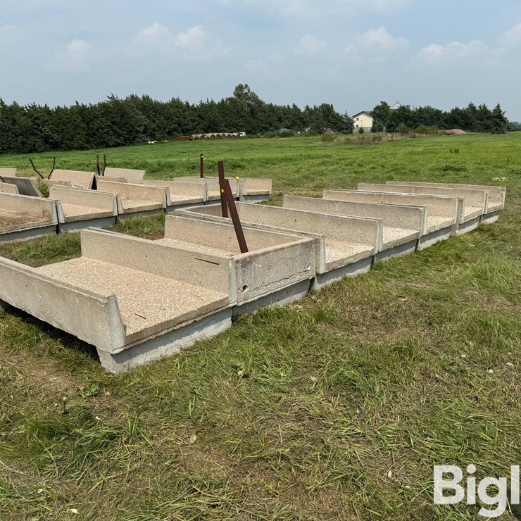 Concrete H Bunks