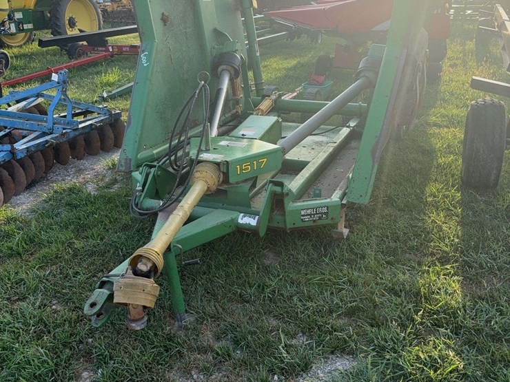 john-deere-1517-image-2