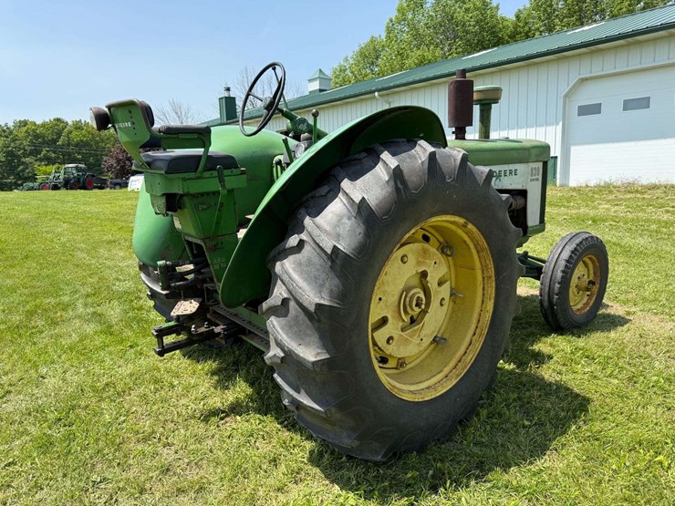 john-deere-830-image-5