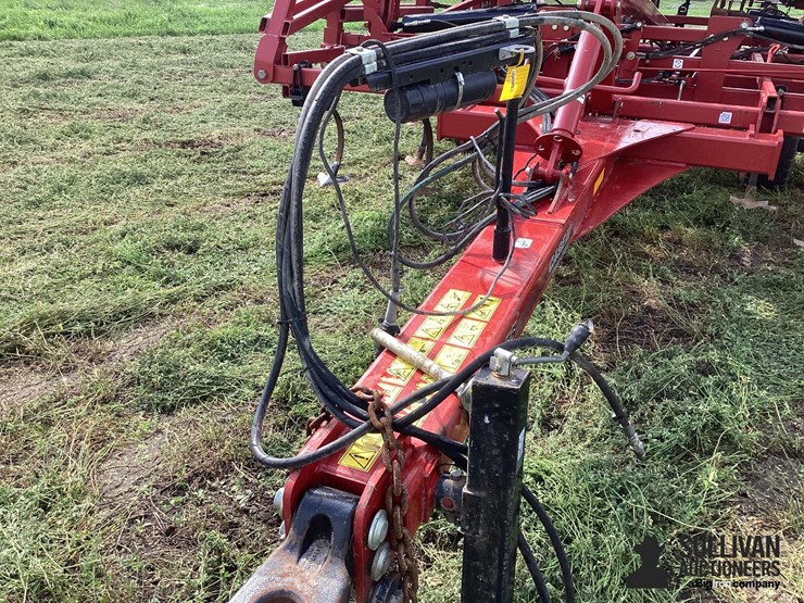 2017-case-ih-255-image-11