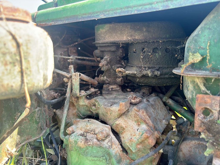 john-deere-70-image-26