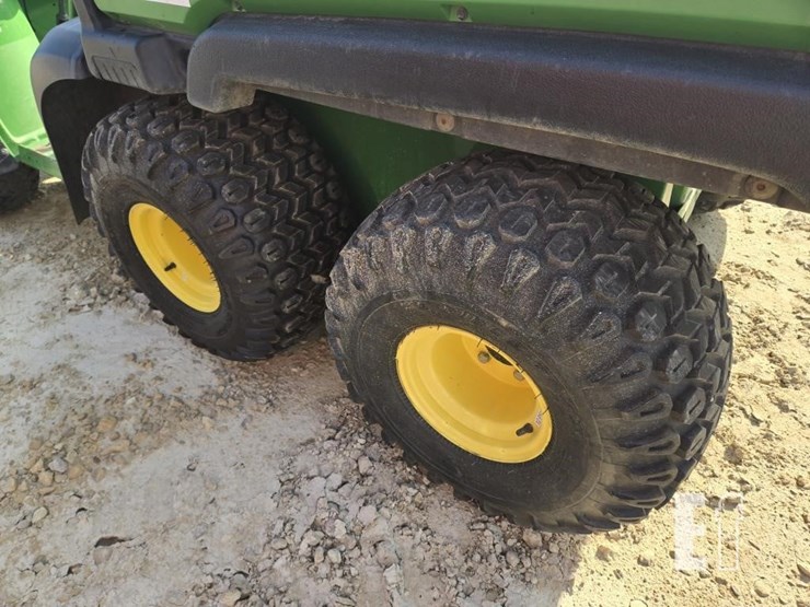 2014-john-deere-gator-th-image-9