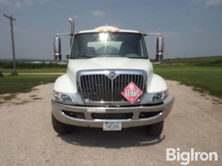 2011-international-durastar-4300-image-2