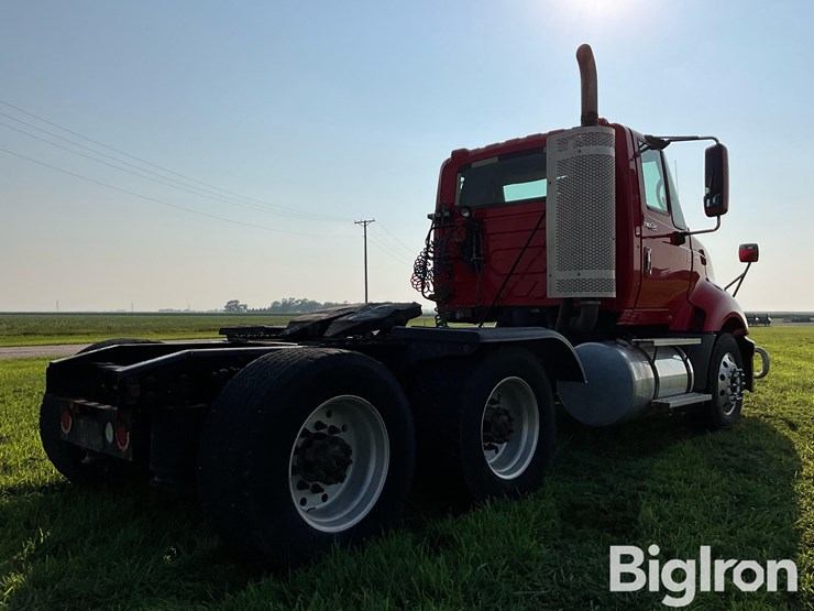 2010-international-prostar-image-5