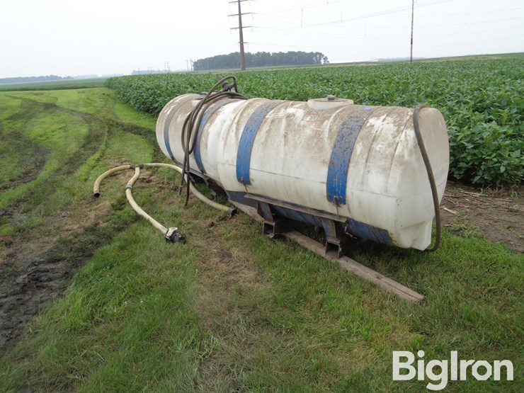 300-gallon-saddle-tanks-w/mounting-brackets-image-1