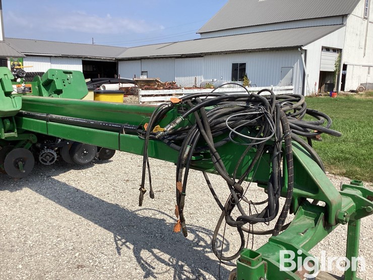2006-john-deere-1770-image-18