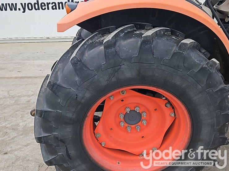 2013-kubota-m9960d-image-11