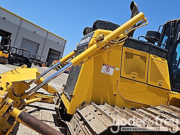 2021-komatsu-d65px-18-image-24