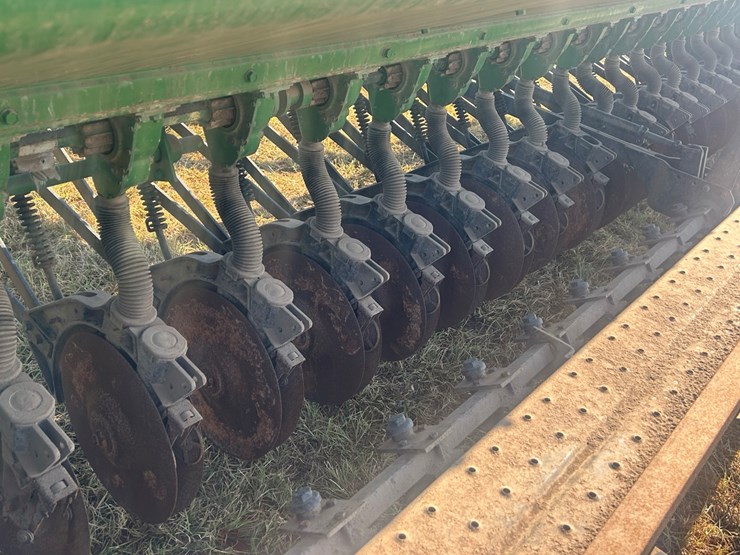 john-deere-8300-image-7
