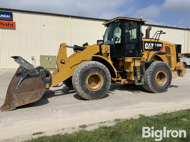 2017-caterpillar-950m-image-1