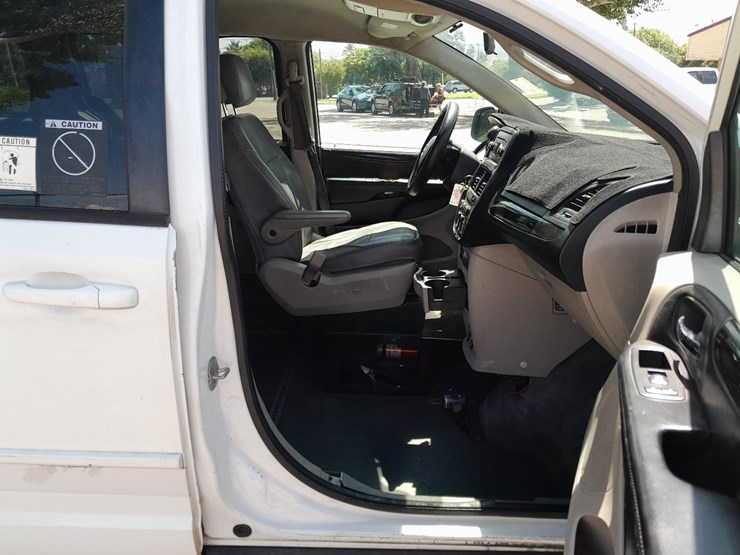 dodge-caravan-image-5