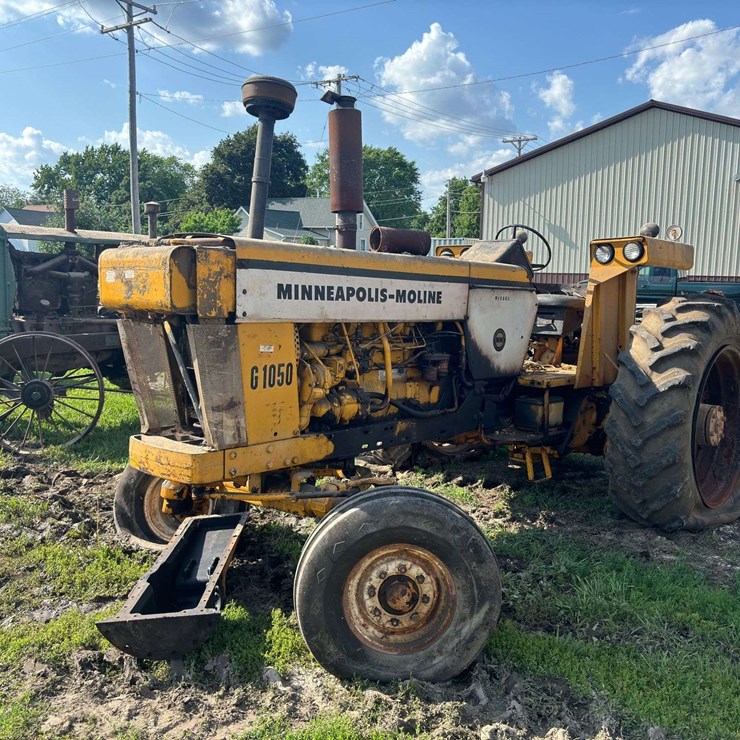 MINNEAPOLIS MOLINE G1050