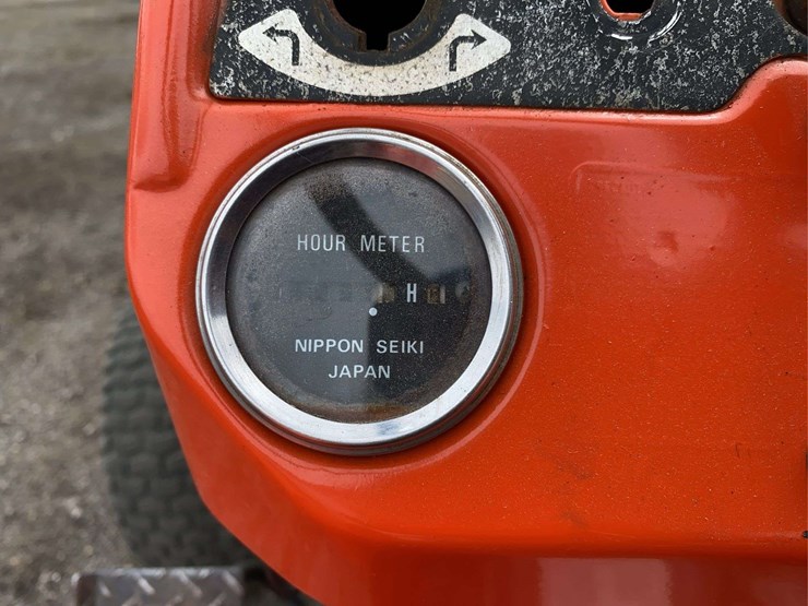 kubota-b7100-image-38