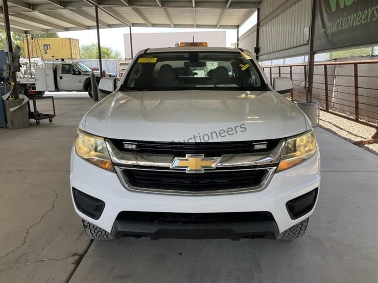 2015-chevrolet-colorado-image-2