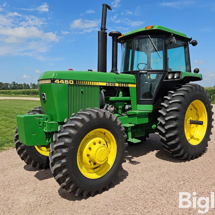 1983 JOHN DEERE 4450