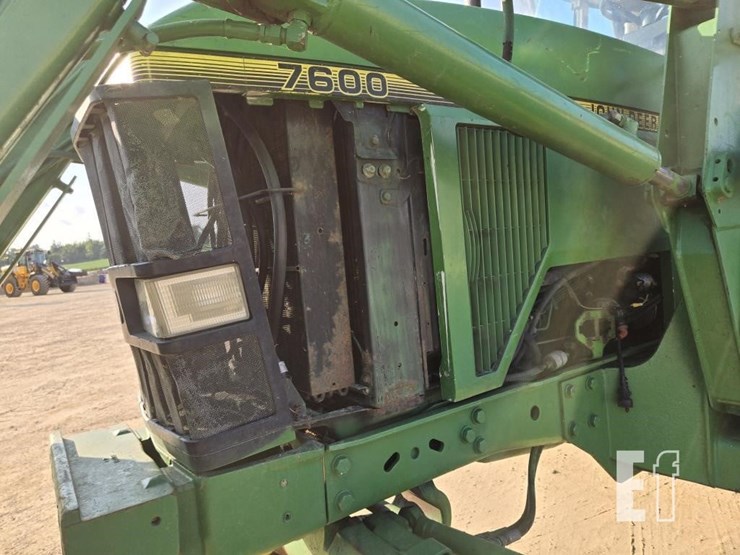 1993-john-deere-7600-image-15