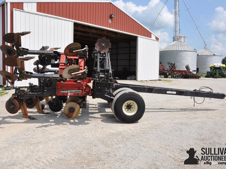 case-ih-2500-image-4
