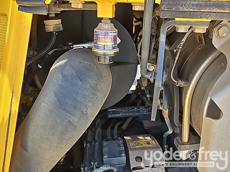 2021-komatsu-d65px-18-image-47