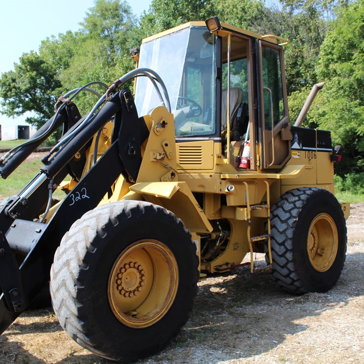 CATERPILLAR IT24F