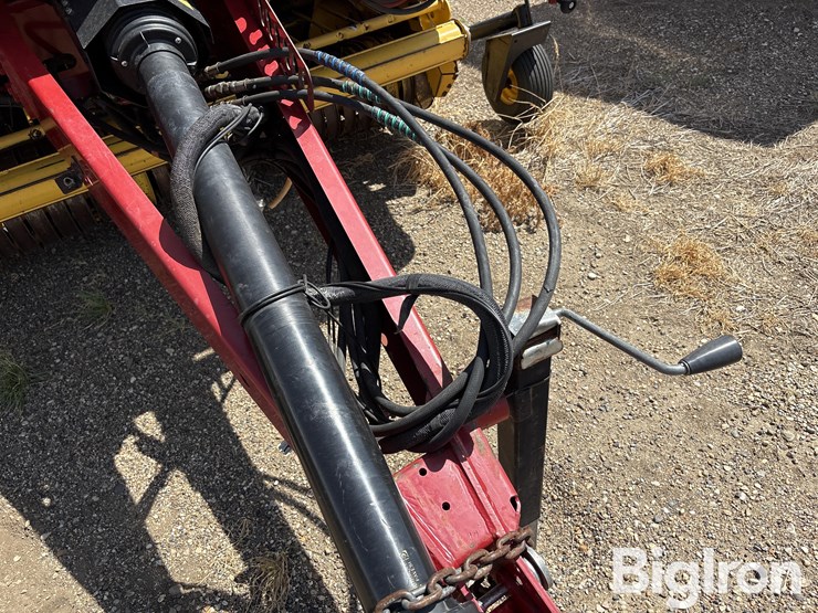 2014-new-holland-roll-belt-560-image-11