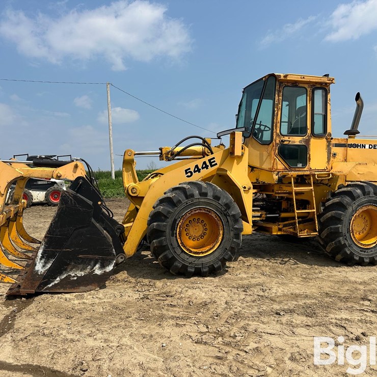 DEERE 544E