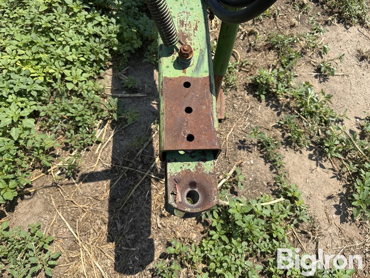 john-deere-8300-image-9
