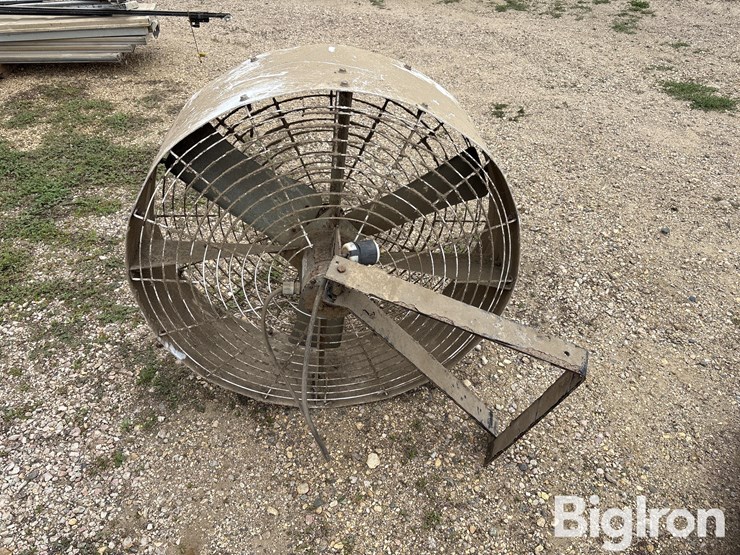 airstream-36"-livestock-cooling-fan-image-6