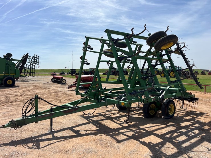 1997-john-deere-980-image-1