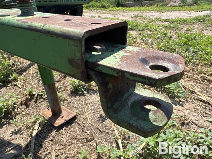 john-deere-8300-image-10
