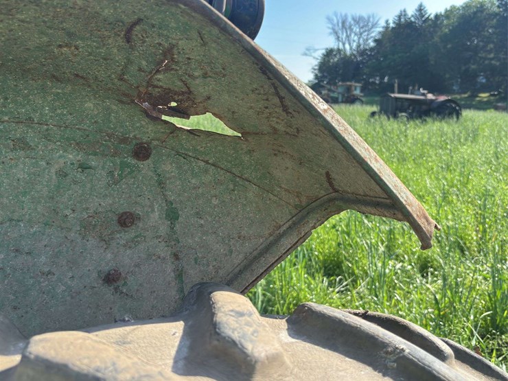 john-deere-70-image-24