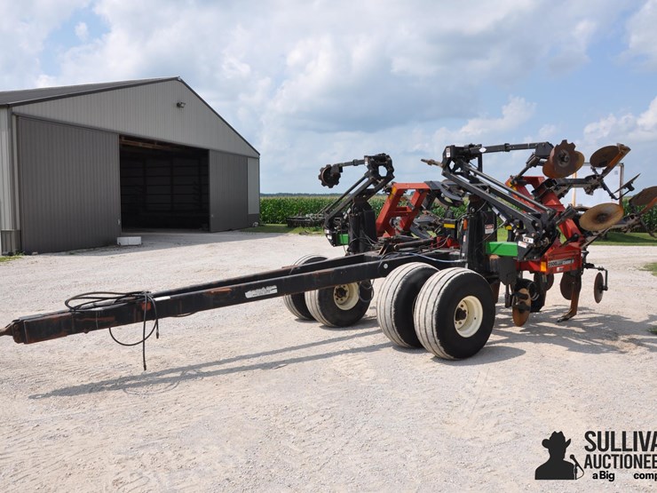 case-ih-2500-image-1