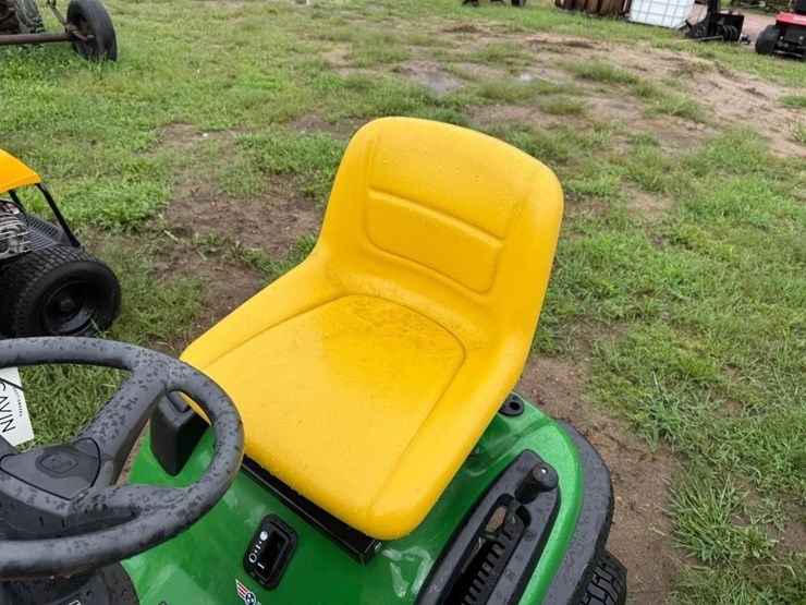 john-deere-d130-image-7