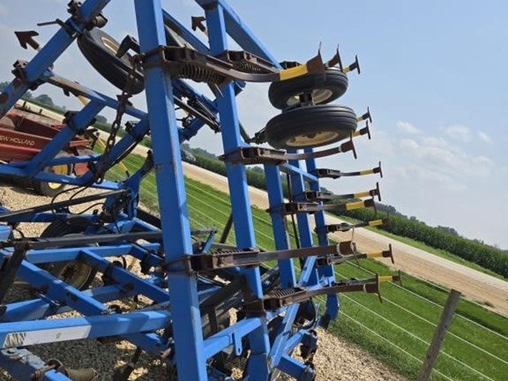 dmi-26'-field-cultivator-3777-image-5