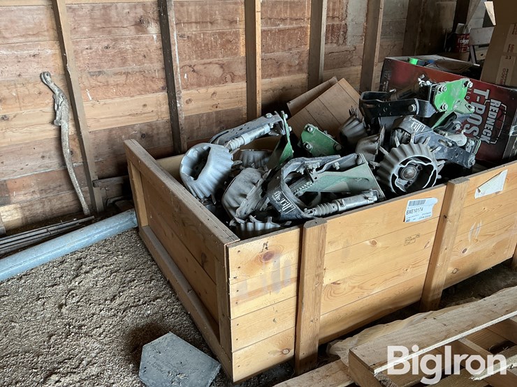 john-deere-12-image-3