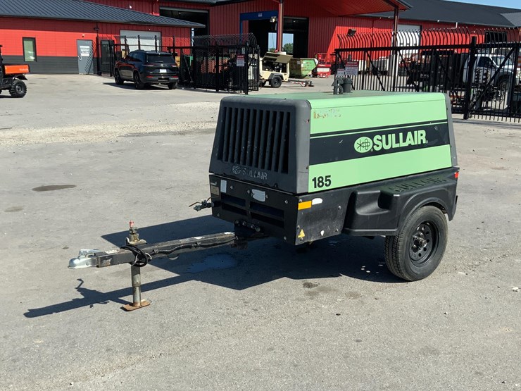 sullair-185f-portable-air-compressor-image-1