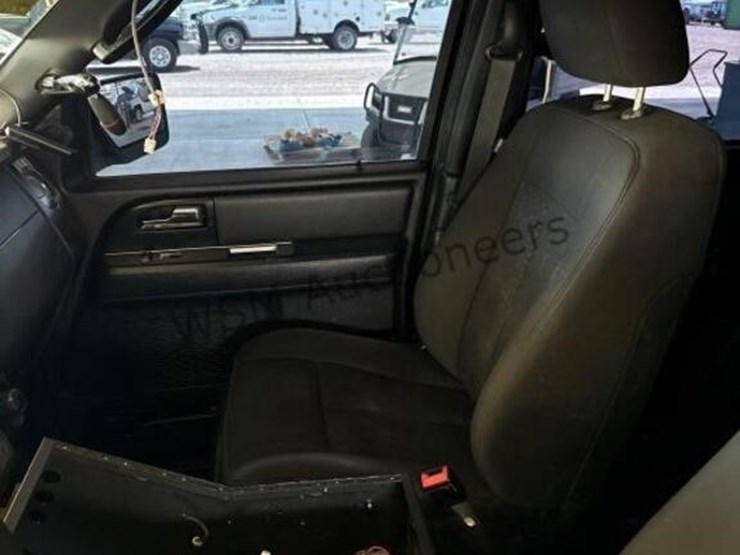 2016-ford-expedition-image-26